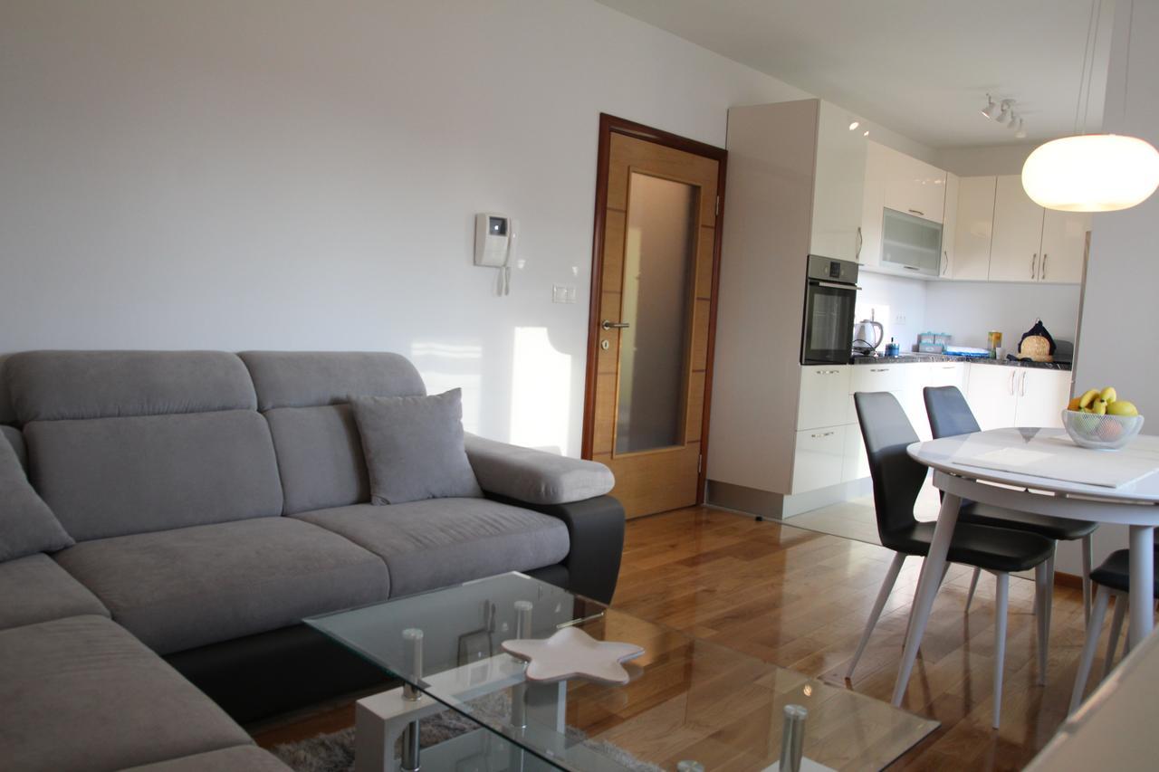 Apartment Mario Podstrana Eksteriør billede